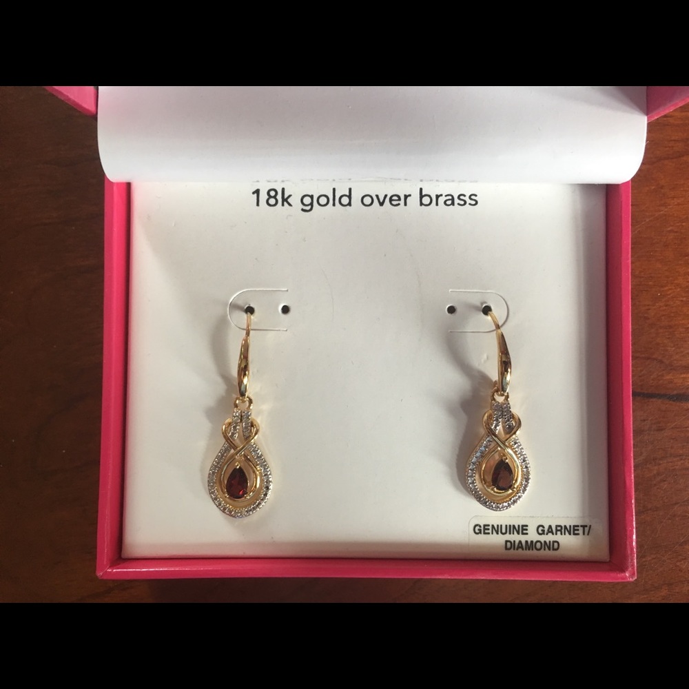 18k gold garnet/diamond earrings